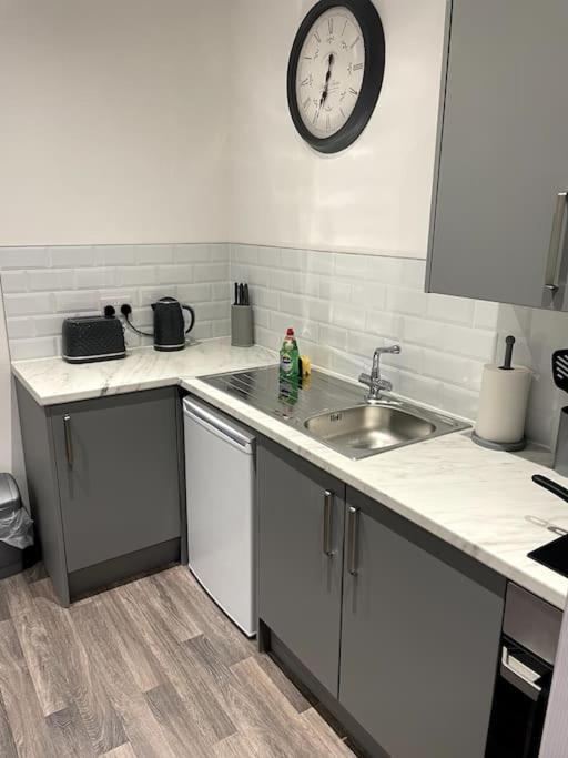 #4bs 1 Bed Serviced Derby